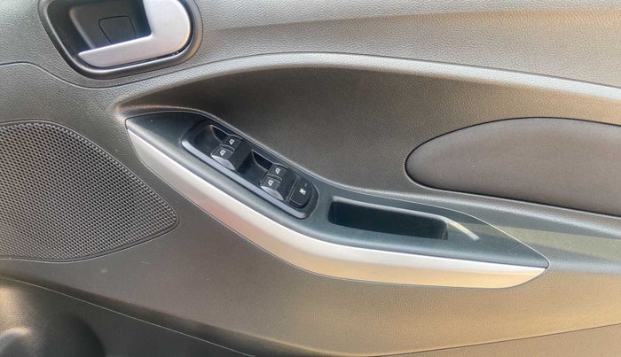 2018 Ford FREESTYLE TREND PLUS 1.2 PETROL, Petrol, Manual, 29,194 km, Driver Side Door Panels Control