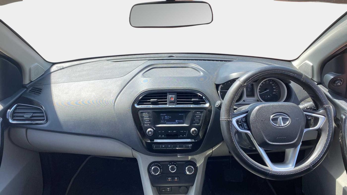 2017 Tata Tiago XZA PETROL, Petrol, Automatic, 9,987 km, Dashboard