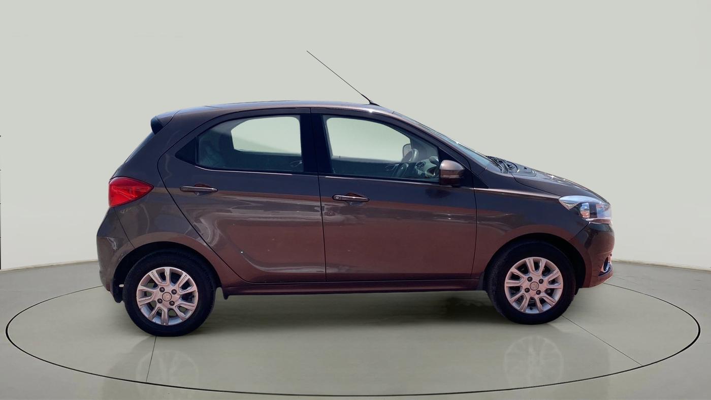 2017 Tata Tiago XZA PETROL, Petrol, Automatic, 9,987 km, Right Side View