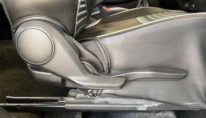 2021 Maruti Baleno ZETA PETROL 1.2, Petrol, Manual, 29,065 km, Driver Side Adjustment Panel