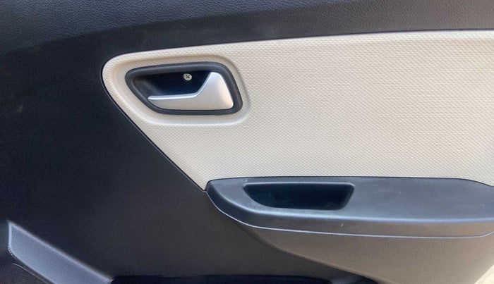 2020 Maruti Alto VXI, Petrol, Manual, 8,708 km, Driver Side Door Panels Control