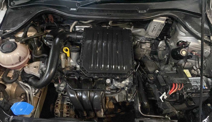 2018 Volkswagen Polo TRENDLINE 1.0L, Petrol, Manual, 55,362 km, Open Bonet