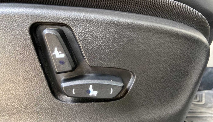 2021 MG HECTOR SHARP HYBRID 1.5 PETROL, Petrol, Manual, 7,592 km, Driver Side Adjustment Panel
