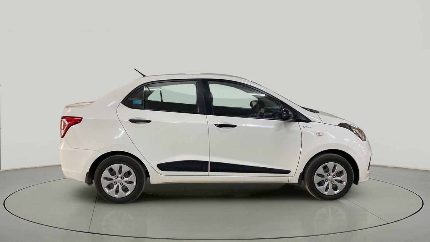 2015 Hyundai Xcent BASE 1.2, Petrol, Manual, 78,495 km, Right Side View