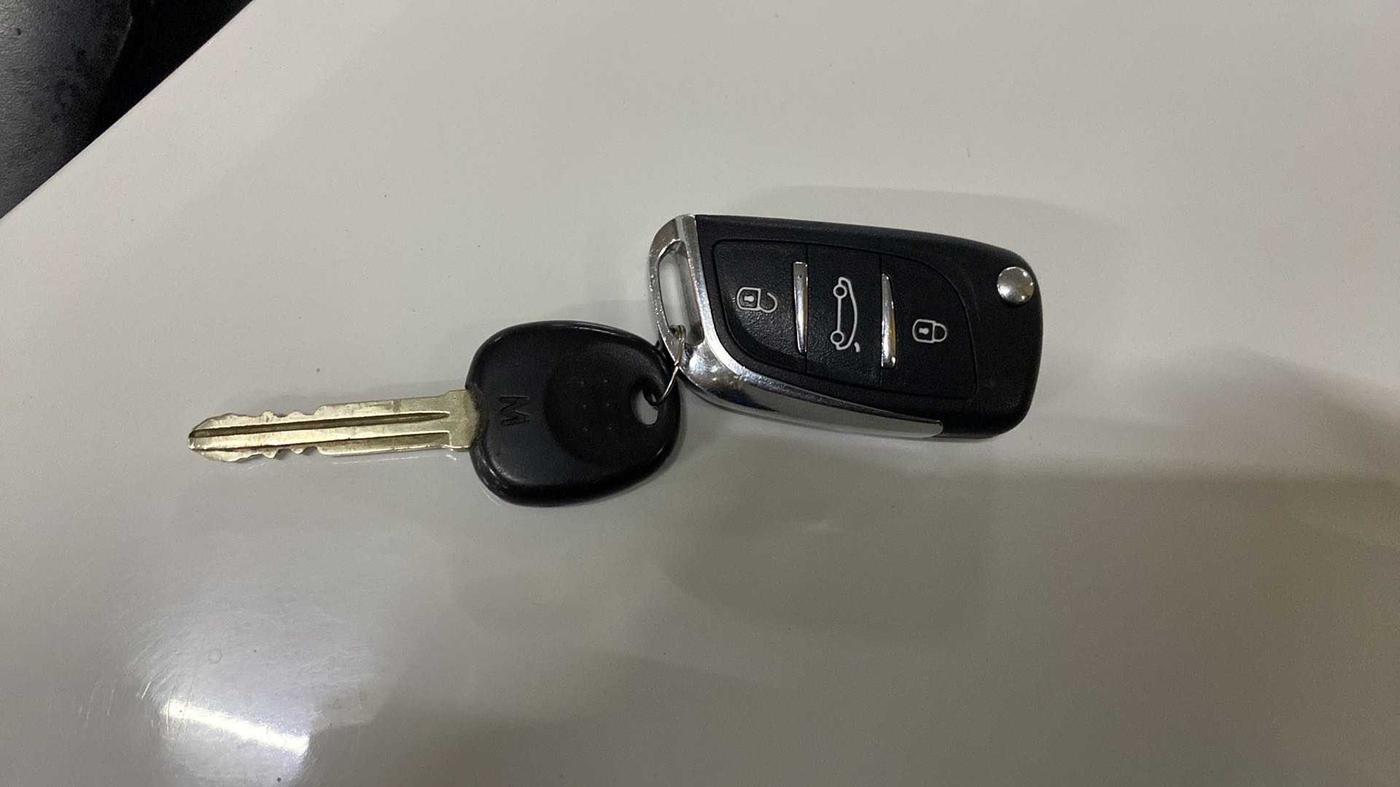 2015 Hyundai Xcent BASE 1.2, Petrol, Manual, 78,495 km, Key Close Up