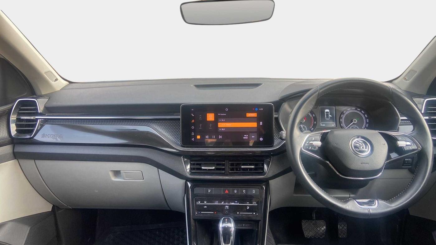 2022 Skoda KUSHAQ STYLE 1.5L TSI DSG (6 AIRBAGS), Petrol, Automatic, 21,181 km, Dashboard