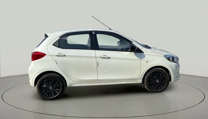 2016 Tata Tiago XT PETROL, Petrol, Manual, 69,101 km, Right Side View