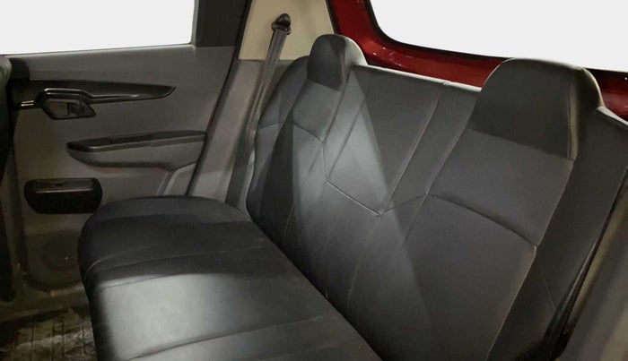 2018 Mahindra KUV 100 NXT K2+ P 6 STR, Petrol, Manual, 17,121 km, Right Side Rear Door Cabin