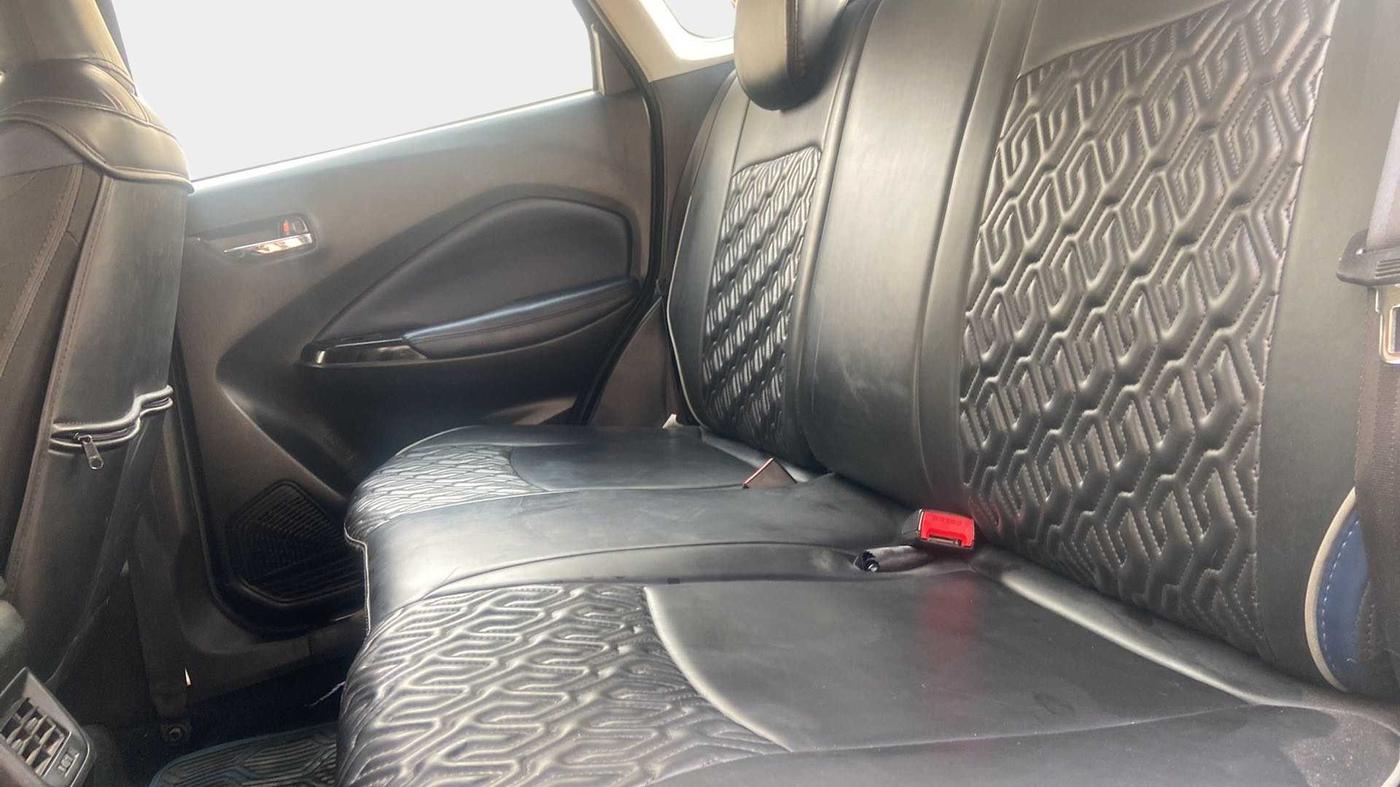 2022 Maruti Baleno ZETA PETROL 1.2, Petrol, Manual, 25,844 km, Right Side Rear Door Cabin
