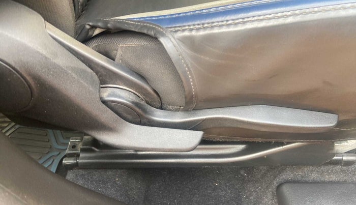 2022 Maruti Baleno ZETA PETROL 1.2, Petrol, Manual, 25,844 km, Driver Side Adjustment Panel