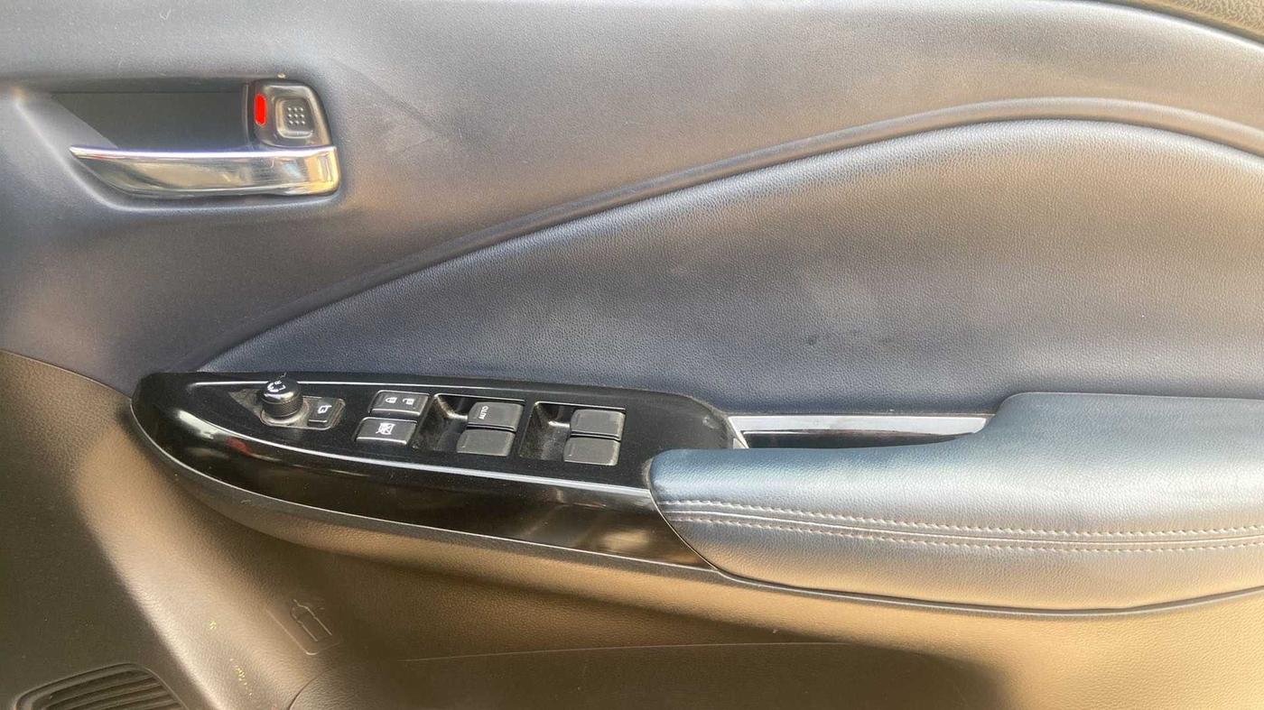 2022 Maruti Baleno ZETA PETROL 1.2, Petrol, Manual, 25,844 km, Driver Side Door Panels Control