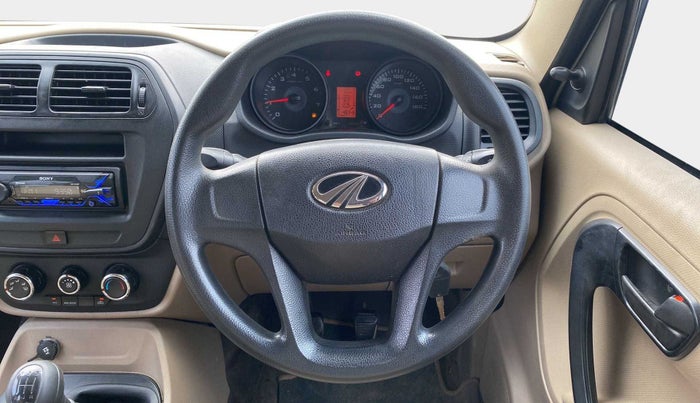 2020 Mahindra TUV300 T4 PLUS, Diesel, Manual, 48,361 km, Steering Wheel Close Up