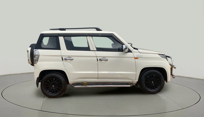 2020 Mahindra TUV300 T4 PLUS, Diesel, Manual, 48,361 km, Right Side View