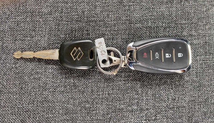 2014 Maruti Ritz VXI, Petrol, Manual, 58,218 km, Key Close Up