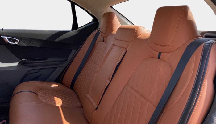 2018 Tata TIGOR XZ PETROL, CNG, Manual, 92,407 km, Right Side Rear Door Cabin
