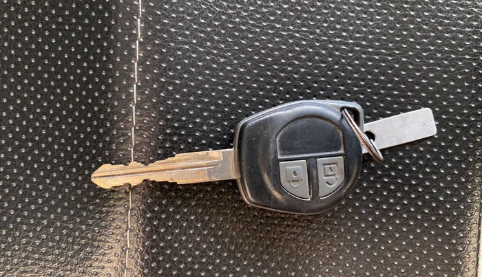 2018 Maruti Wagon R 1.0 VXI+ AMT, Petrol, Automatic, 39,158 km, Key Close Up