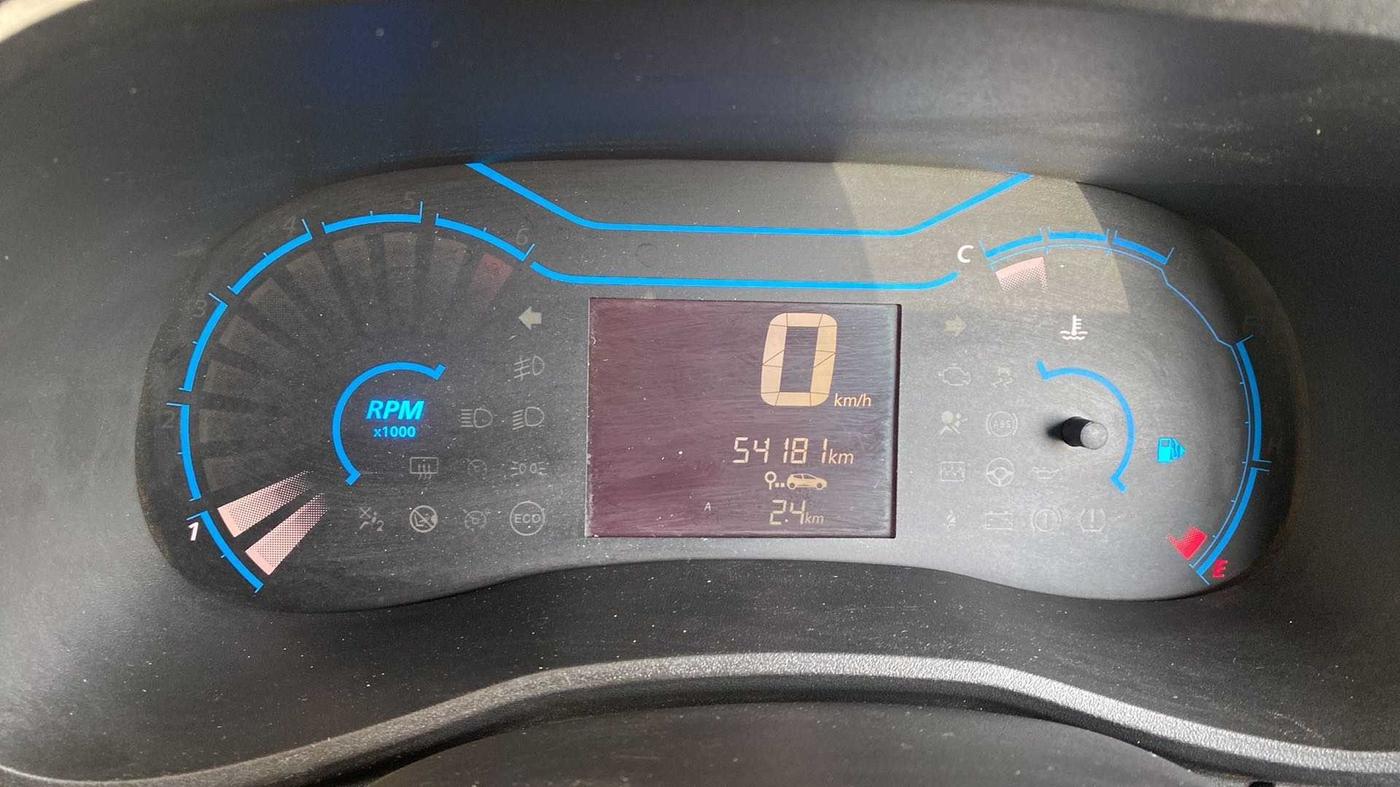 2020 Renault Kwid RXT 1.0 (O), Petrol, Manual, 54,322 km, Odometer Image
