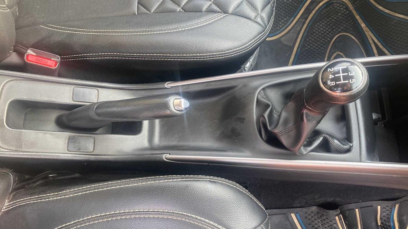 2020 Maruti Baleno DELTA PETROL 1.2, Petrol, Manual, 70,613 km, Gear Lever