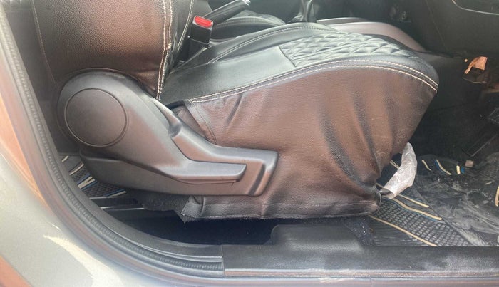 2020 Maruti Baleno DELTA PETROL 1.2, Petrol, Manual, 70,613 km, Driver Side Adjustment Panel