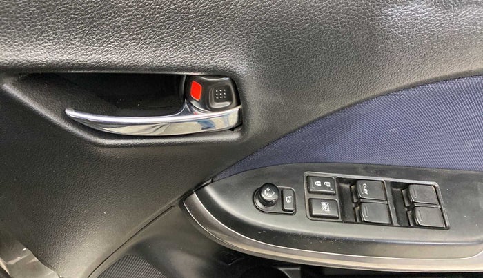2020 Maruti Baleno ZETA PETROL 1.2, Petrol, Manual, 34,834 km, Driver Side Door Panels Control