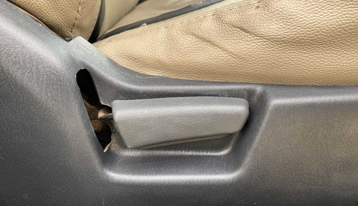 2017 Maruti Alto K10 VXI, Petrol, Manual, 63,734 km, Driver Side Adjustment Panel