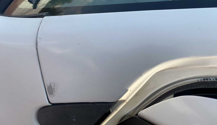 2013 Maruti Wagon R 1.0 VXI, Petrol, Manual, 80,283 km, Left A pillar - Paint is slightly faded