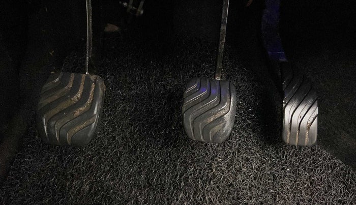 2018 Renault Kwid RXT 1.0 (O), Petrol, Manual, 56,606 km, Pedals