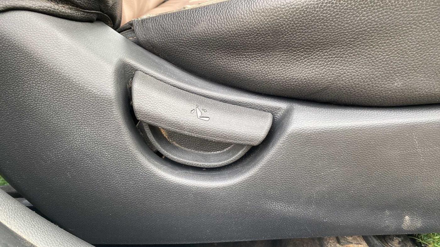 2018 Hyundai Grand i10 SPORTZ 1.2 KAPPA VTVT, Petrol, Manual, 41,245 km, Driver Side Adjustment Panel