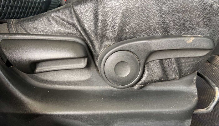 2015 Maruti Swift ZXI, Petrol, Manual, 81,909 km, Driver Side Adjustment Panel