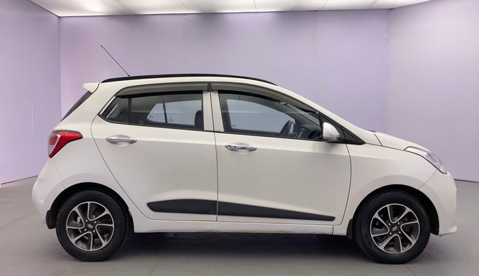 2017 Hyundai Grand i10 ASTA 1.2 KAPPA VTVT, Petrol, Manual, 90,809 km, Right Side View