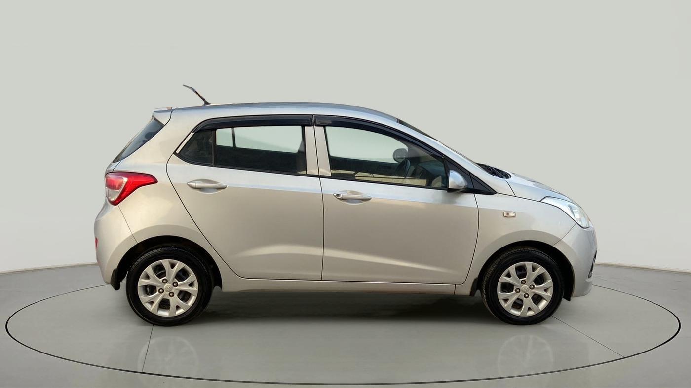 2015 Hyundai Grand i10 MAGNA 1.2 KAPPA VTVT, Petrol, Manual, 31,168 km, Right Side View