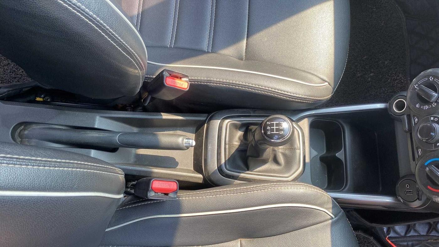 2020 Maruti IGNIS ZETA 1.2, Petrol, Manual, 24,687 km, Gear Lever