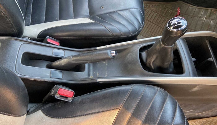 2018 Maruti Baleno DELTA PETROL 1.2, Petrol, Manual, 99,221 km, Gear Lever