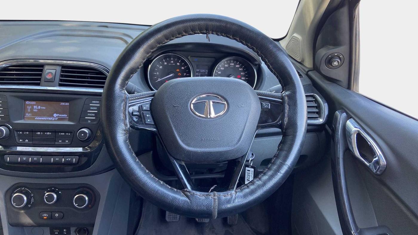 2018 Tata TIGOR XZ PETROL, Petrol, Manual, 52,691 km, Steering Wheel Close Up