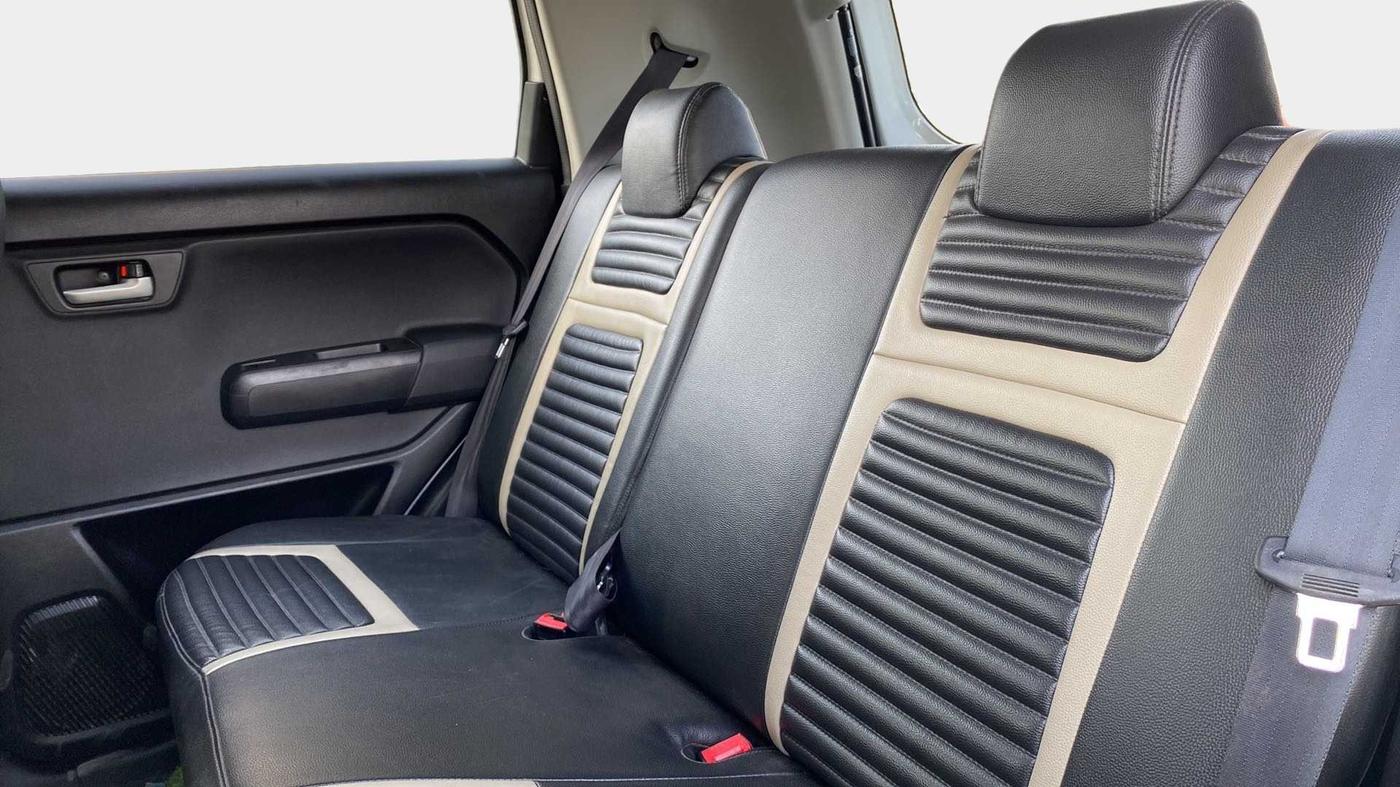 2019 Maruti New Wagon-R VXI 1.0, Petrol, Manual, 44,335 km, Right Side Rear Door Cabin