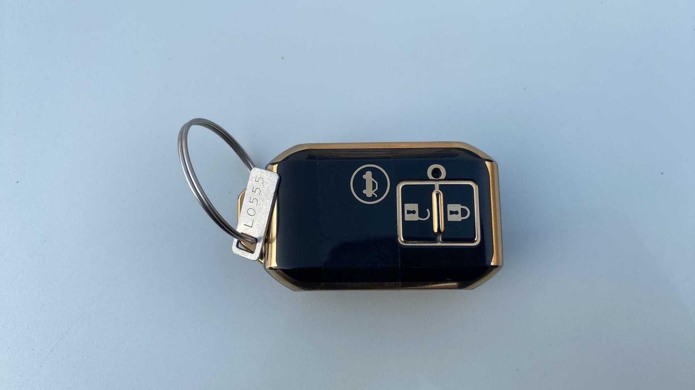 2023 Maruti Dzire ZXI AMT, Petrol, Automatic, 16,970 km, Key Close Up