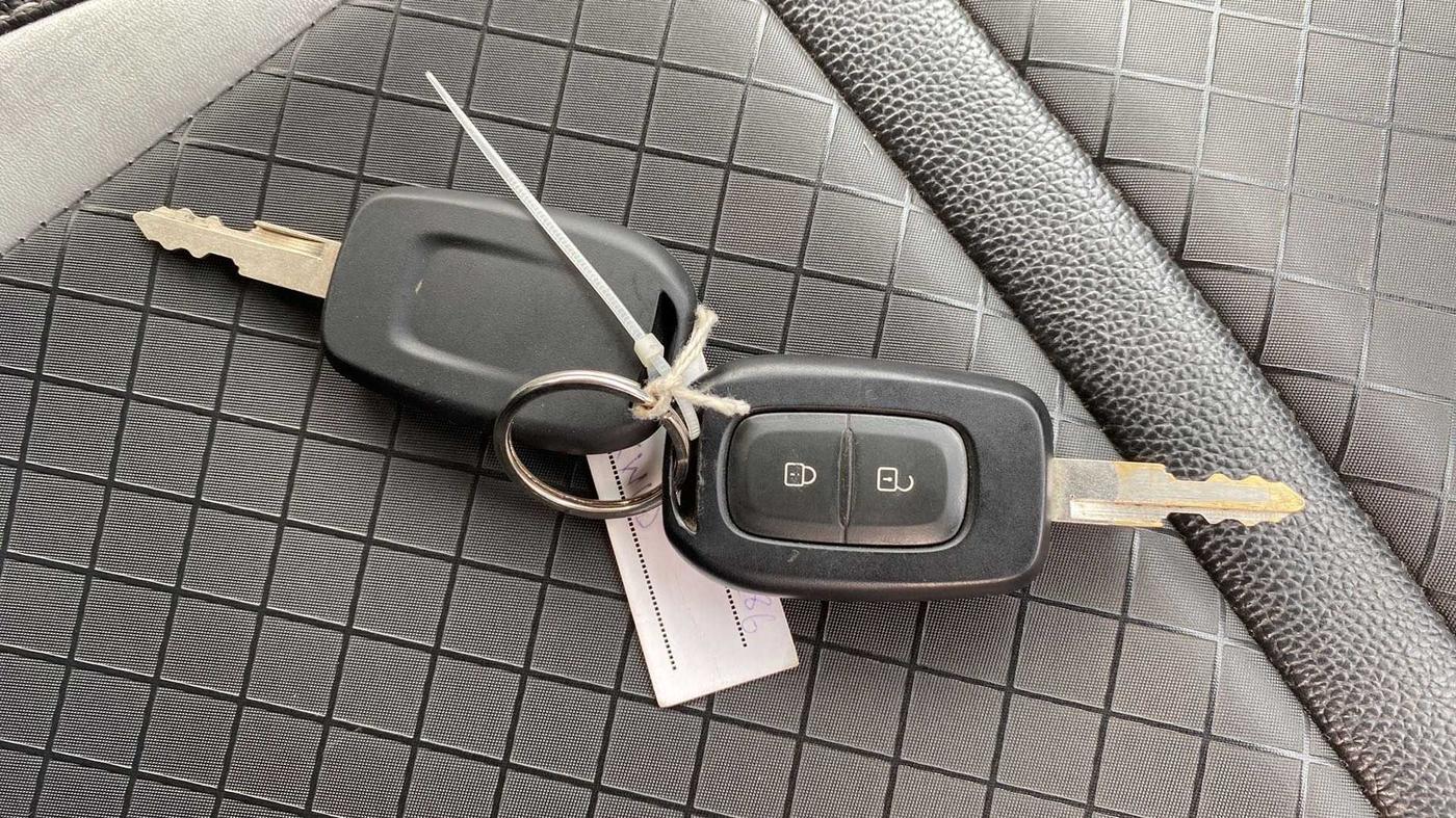 2022 Renault Kwid RXT 1.0, Petrol, Manual, 18,882 km, Key Close Up