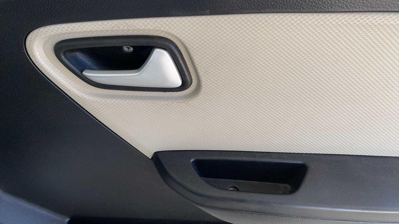 2022 Maruti Alto LXI O, Petrol, Manual, 8,080 km, Driver Side Door Panels Control