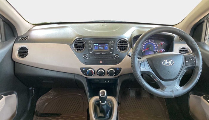 2015 Hyundai Grand i10 SPORTZ 1.2 KAPPA VTVT, Petrol, Manual, 40,491 km, Dashboard