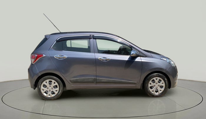 2015 Hyundai Grand i10 SPORTZ 1.2 KAPPA VTVT, Petrol, Manual, 40,491 km, Right Side View