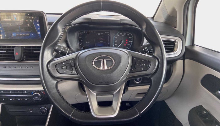 2022 Tata ALTROZ XZ PLUS DIESEL, Diesel, Manual, 19,988 km, Steering Wheel Close Up