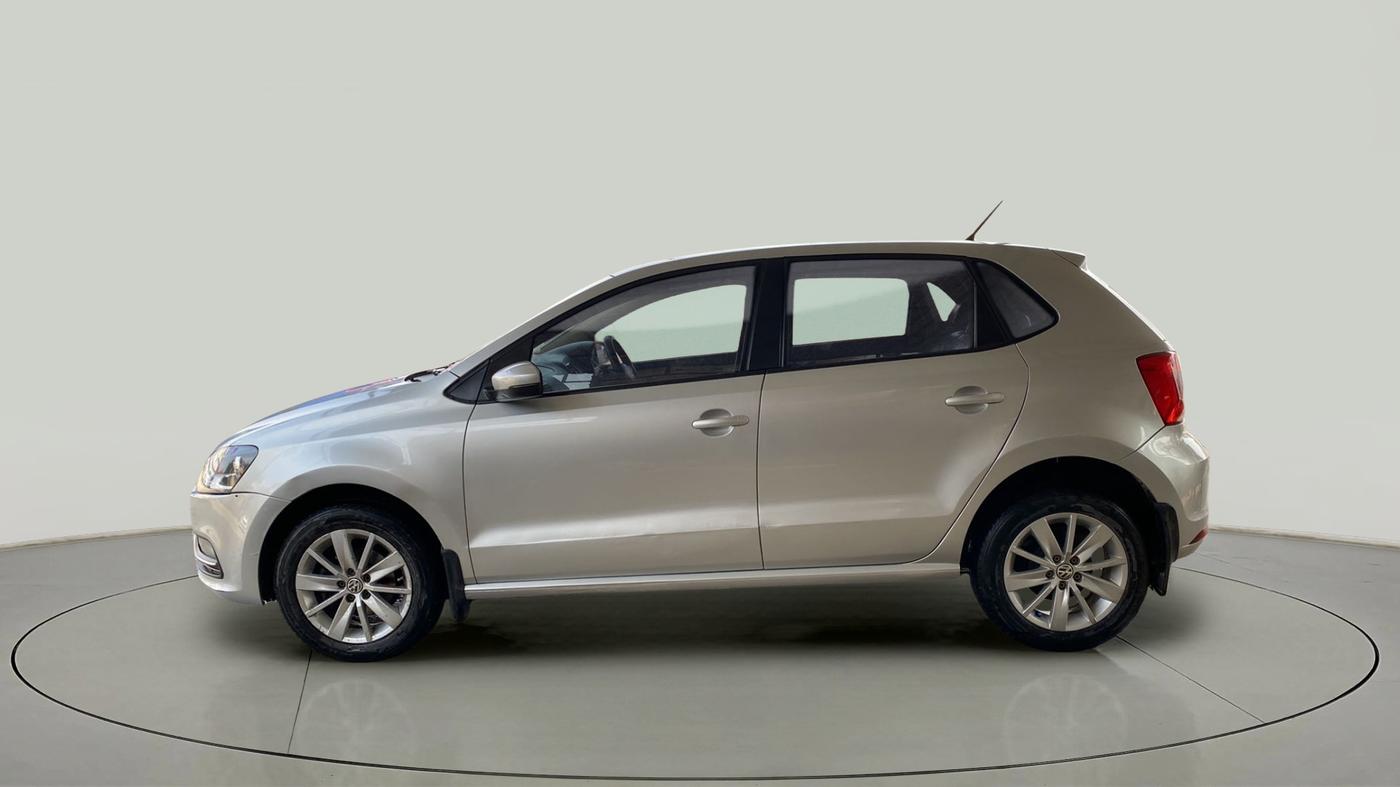 2016 Volkswagen Polo HIGHLINE1.2L, Petrol, Manual, 34,529 km, Left Side