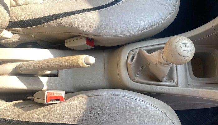 2018 Maruti Swift Dzire TOUR S DIESEL, Diesel, Manual, 77,749 km, Gear Lever