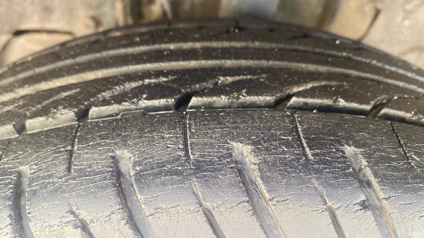2018 Tata Tiago XZA PETROL, Petrol, Automatic, 66,721 km, Left Front Tyre Tread
