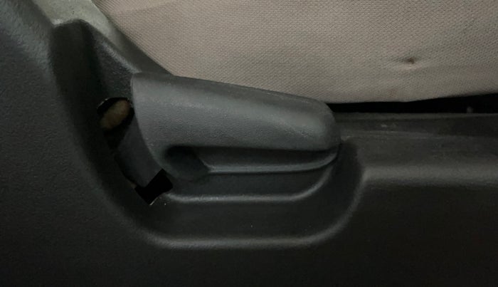 2016 Maruti Wagon R 1.0 VXI, Petrol, Manual, 61,250 km, Driver Side Adjustment Panel