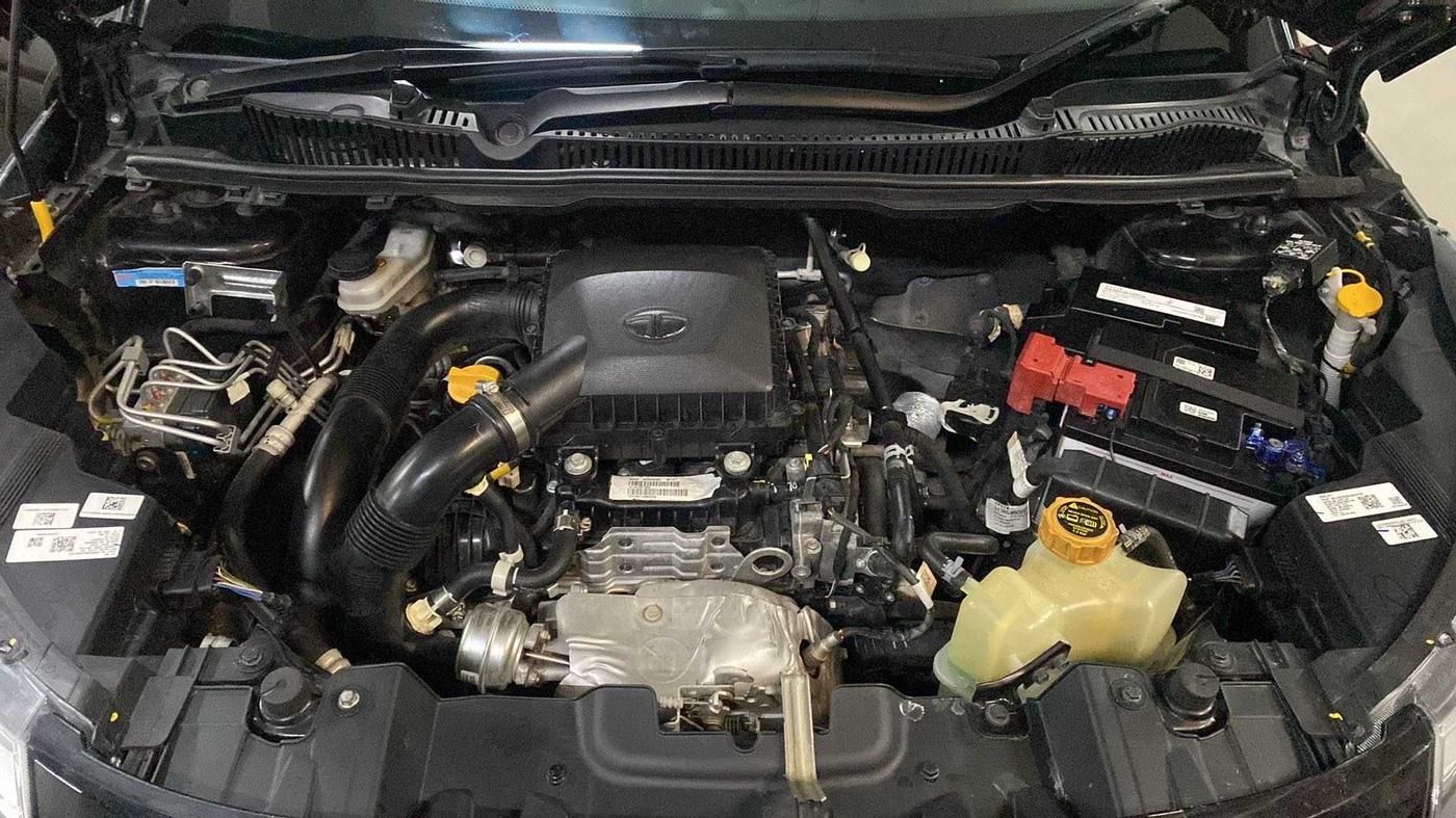 2022 Tata NEXON XZ PLUS (PREMIUM) DARK EDITION PETROL, Petrol, Manual, 27,079 km, Open Bonet