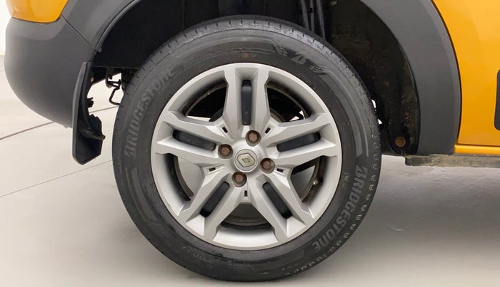 2020 Renault TRIBER RXZ, Petrol, Manual, 21,576 km, Right Rear Wheel