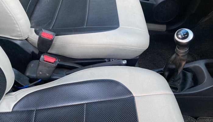 2018 Maruti Wagon R 1.0 VXI, Petrol, Manual, 22,522 km, Gear Lever