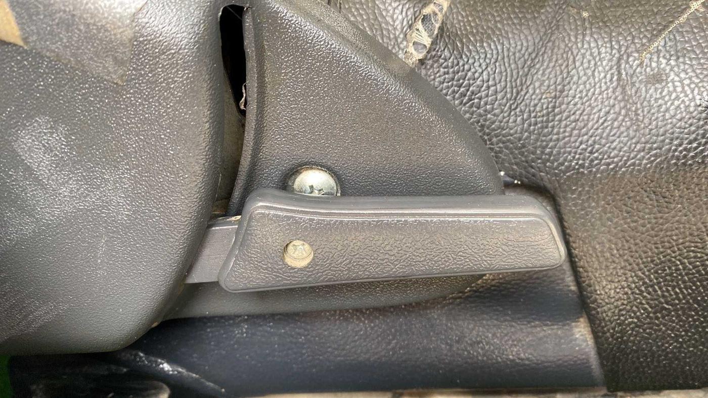 2018 Maruti Alto 800 VXI, Petrol, Manual, 39,599 km, Driver Side Adjustment Panel