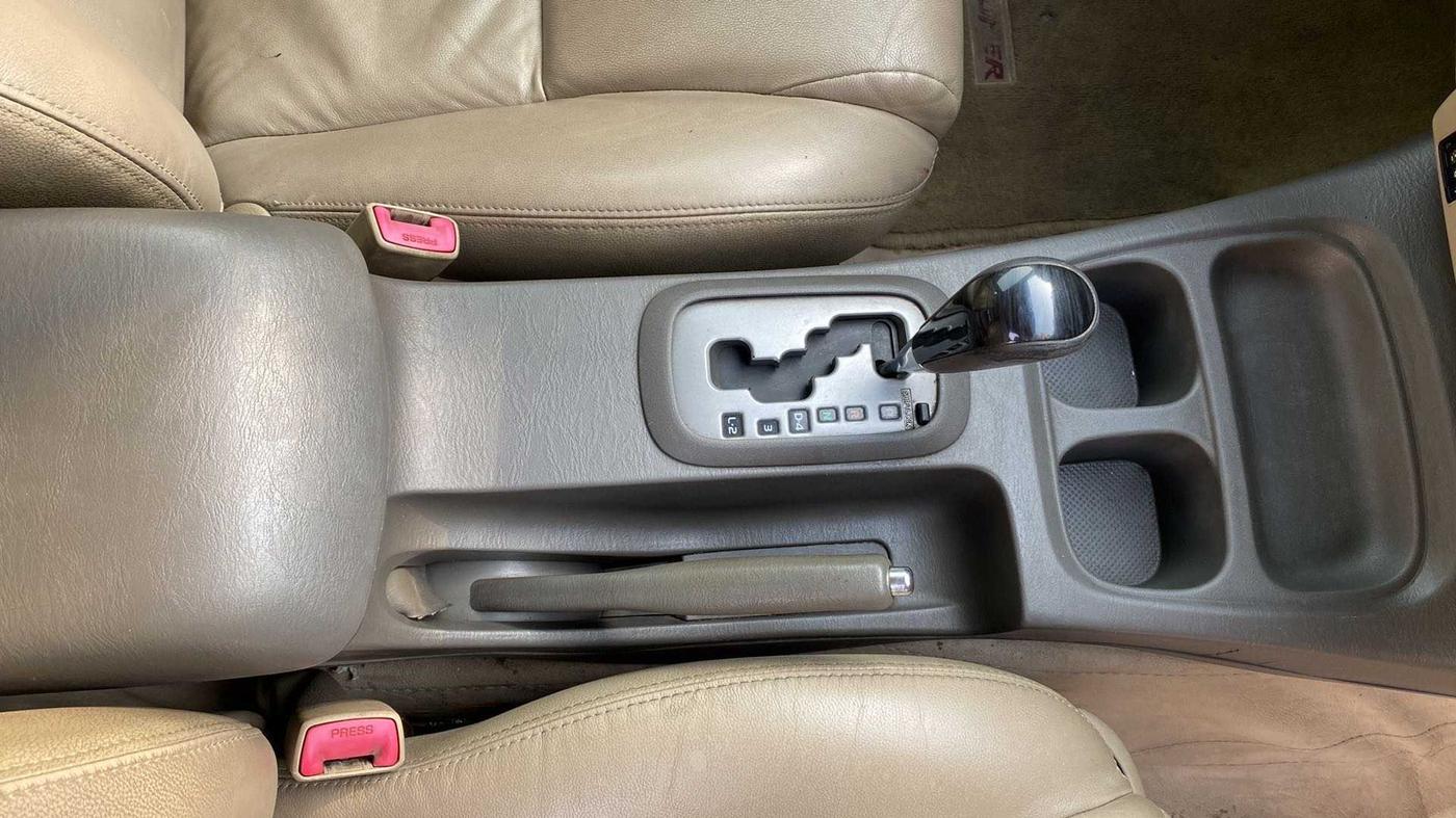 2013 Toyota Fortuner 3.0 4X2 AT, Diesel, Automatic, 1,14,691 km, Gear Lever